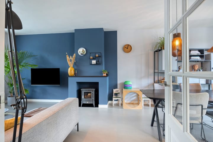 Photo 4 of Van Oldenielstraat 49