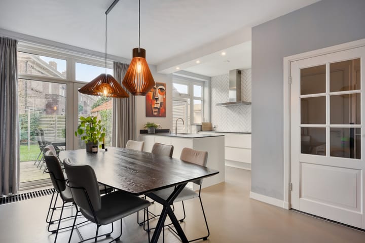 Foto 7 van Van Oldenielstraat 49