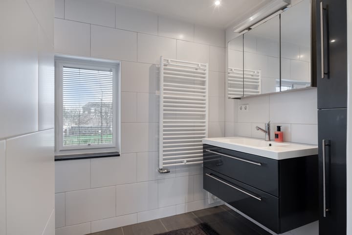 Foto 14 van Van Oldenielstraat 49