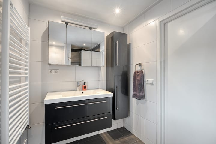 Foto 16 van Van Oldenielstraat 49