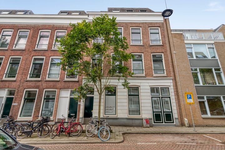 Mauritsstraat 129