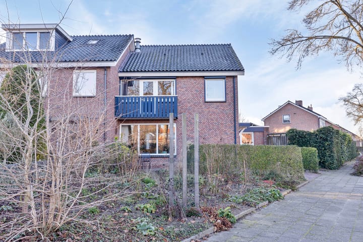 Photo 5 of Martin Leliveltstraat 1-A