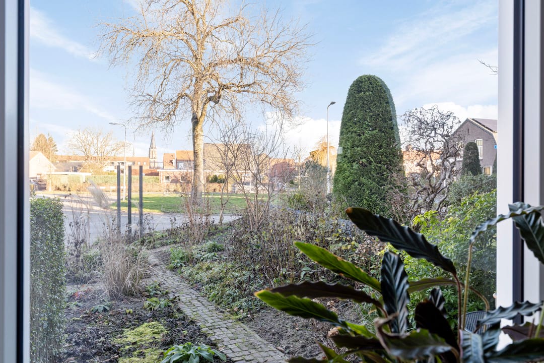 Photo 11 of Martin Leliveltstraat 1-A