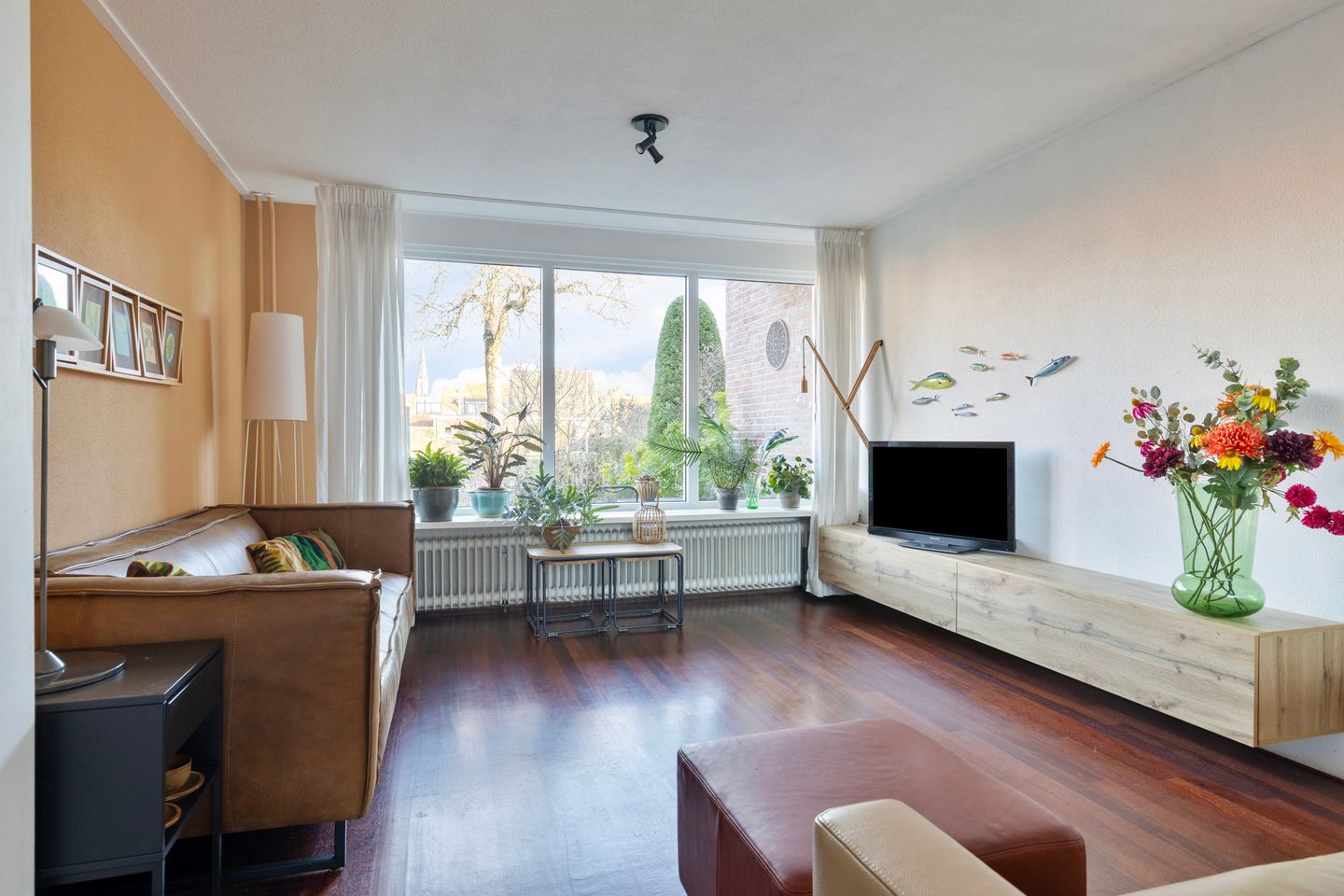 Photo 10 of Martin Leliveltstraat 1-A