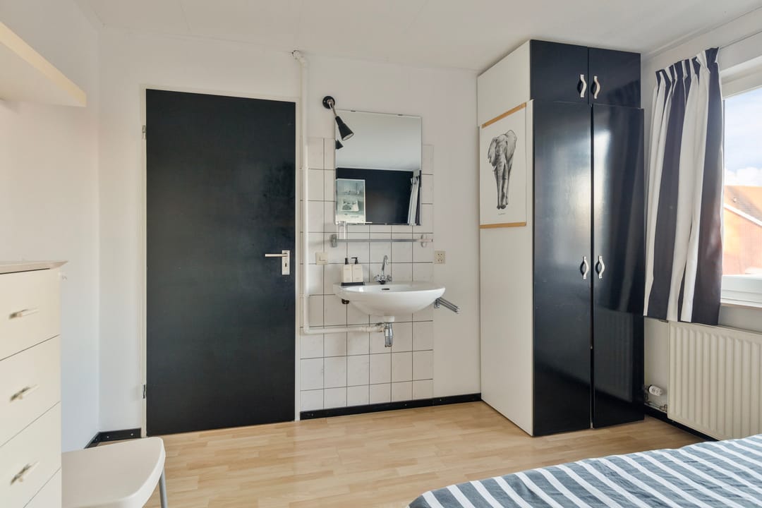 Photo 31 of Martin Leliveltstraat 1-A