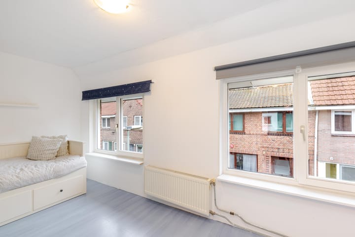 Foto 28 van Spoorbaanstraat 9