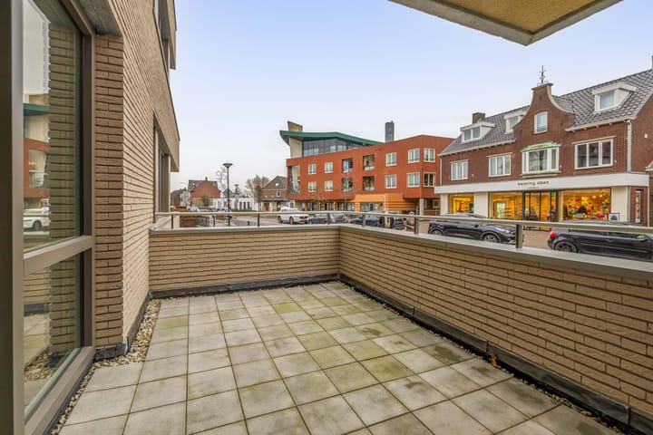 Foto 9 van Rijksweg 49-A8