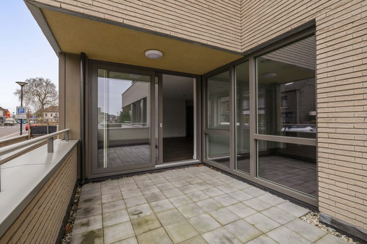 Foto 10 van Rijksweg 49-A8