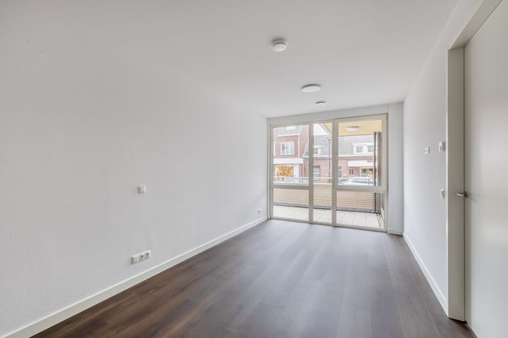 Foto 12 van Rijksweg 49-A8