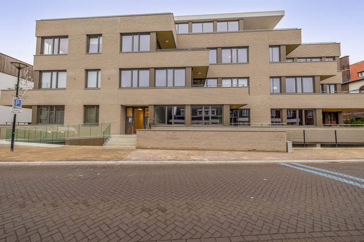 Foto 22 van Rijksweg 49-A8