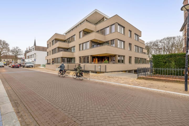 Foto 23 van Rijksweg 49-A8