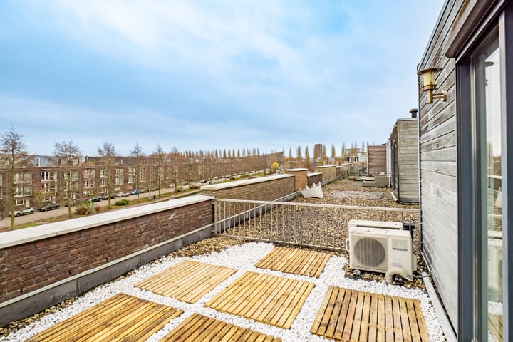 Foto 47 van Leonard Bernsteinkade 28