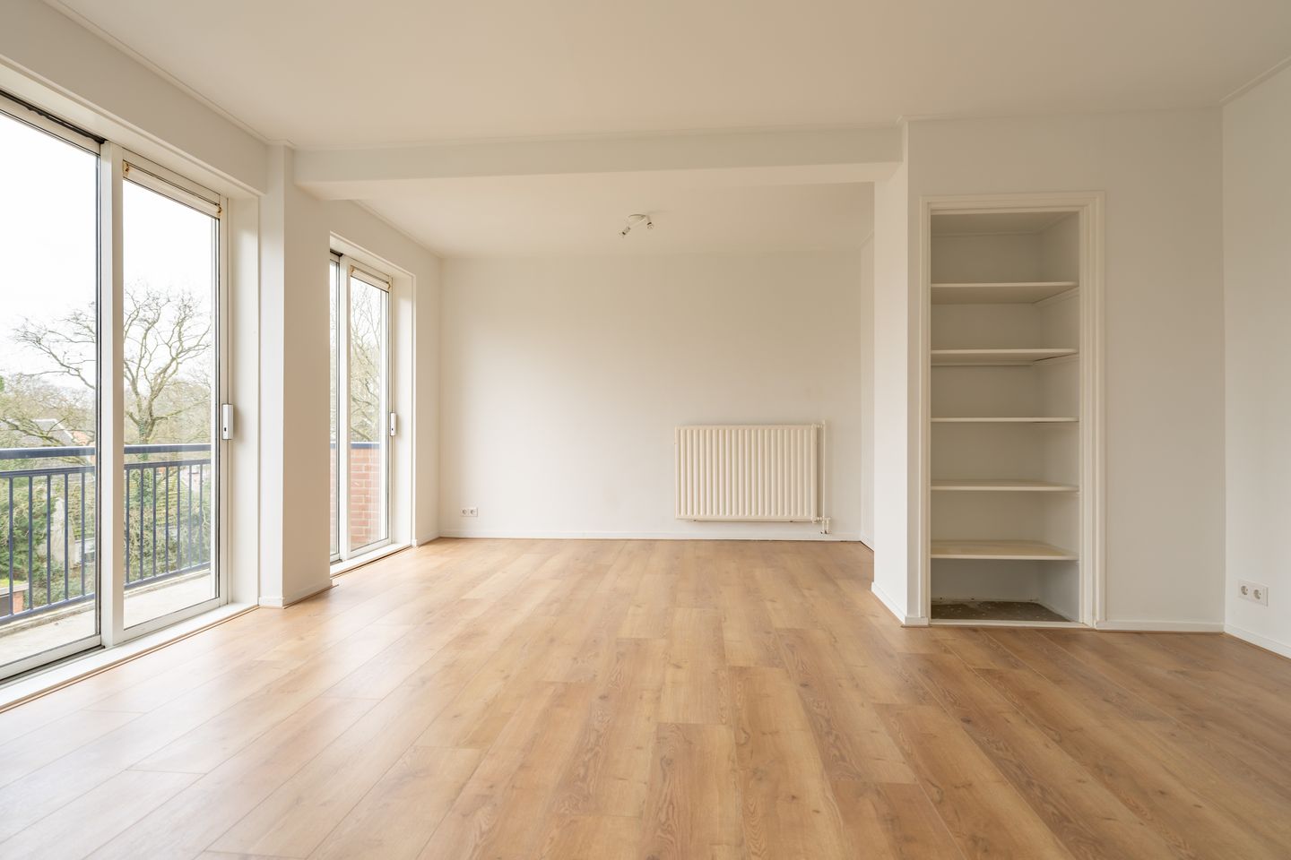 Photo 5 of de Engh 15-III