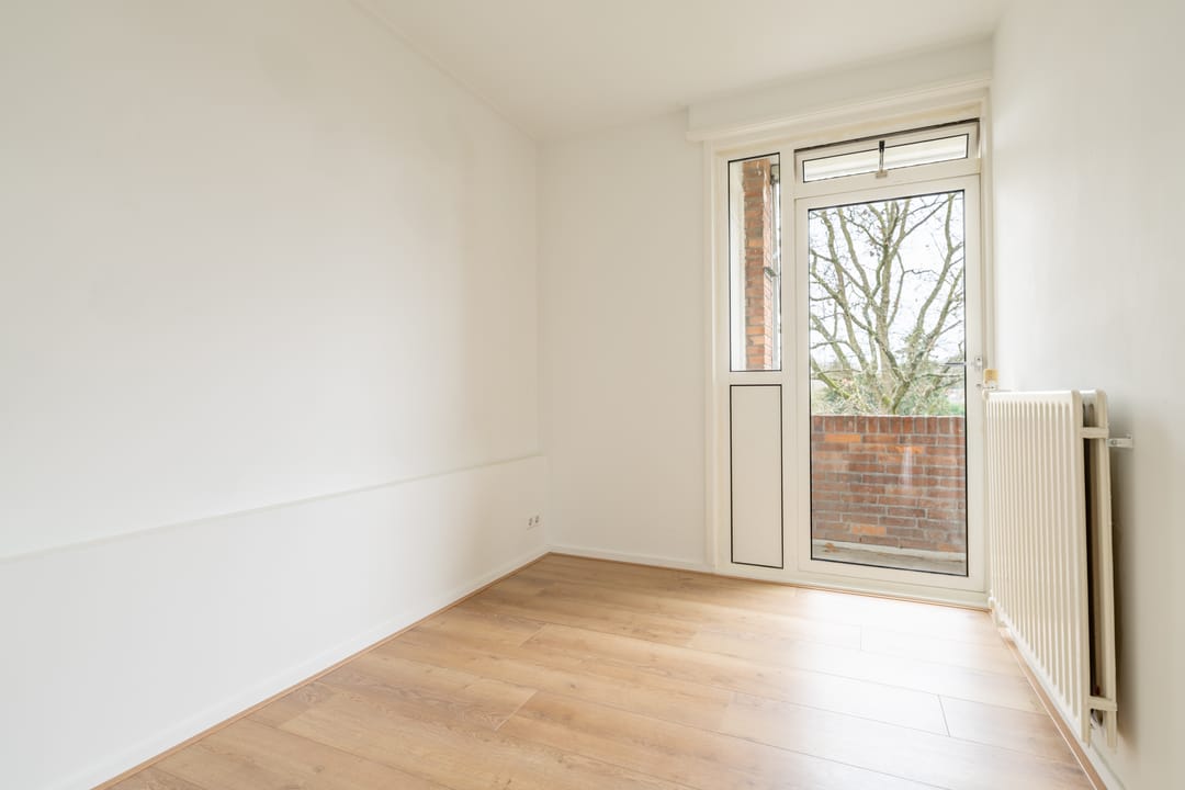 Photo 11 of de Engh 15-III