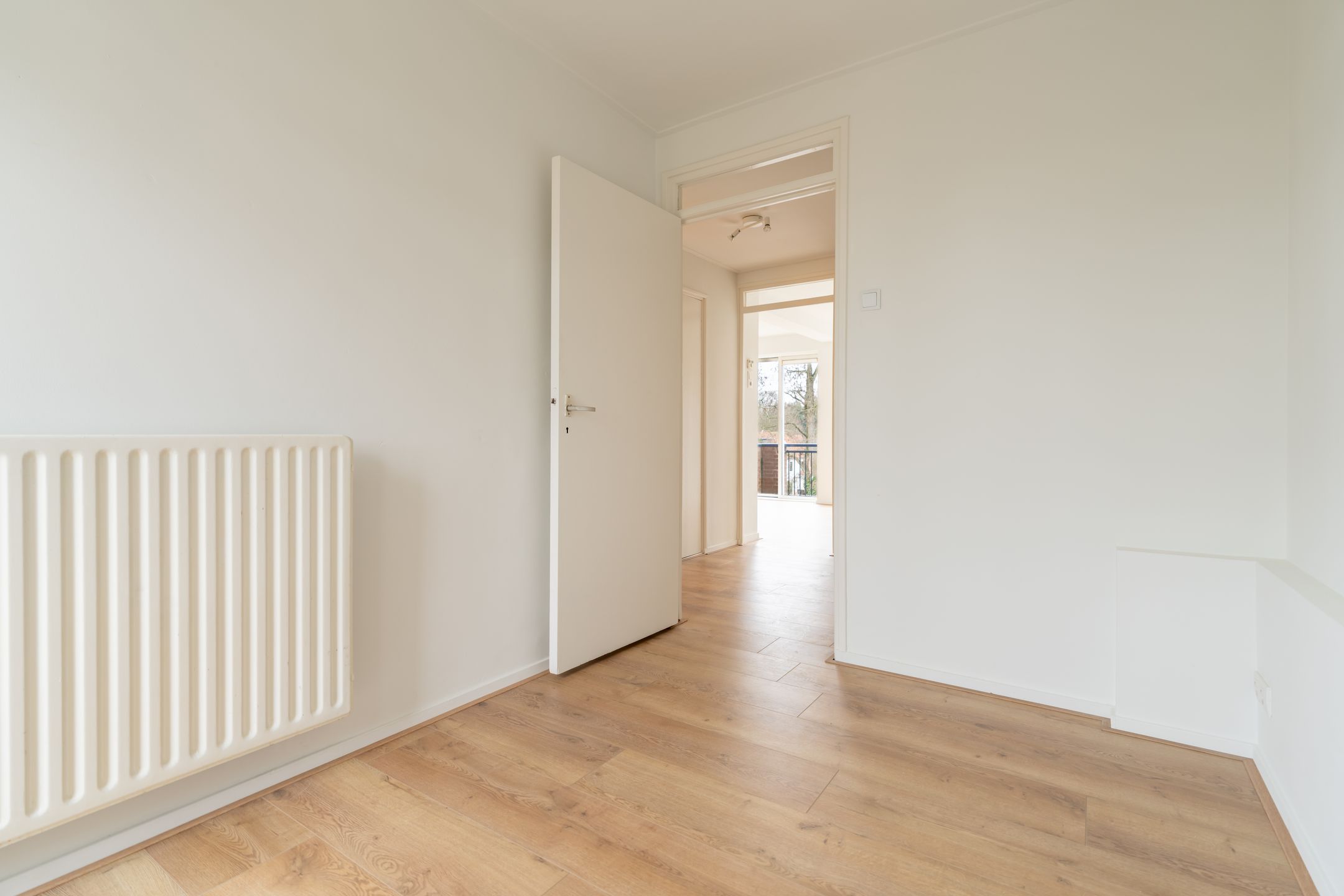 Photo 12 of de Engh 15-III