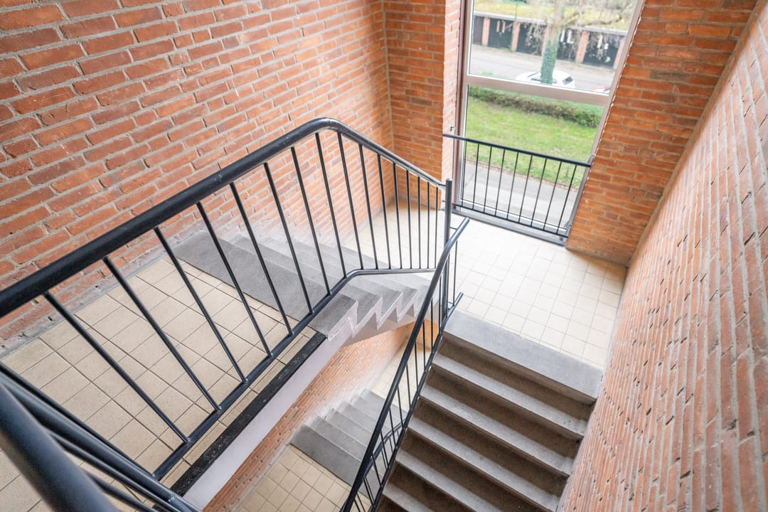 Photo 23 of de Engh 15-III