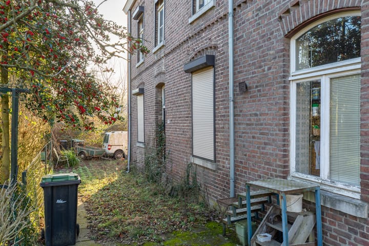 Foto 3 van Dr. Poelsplein 18