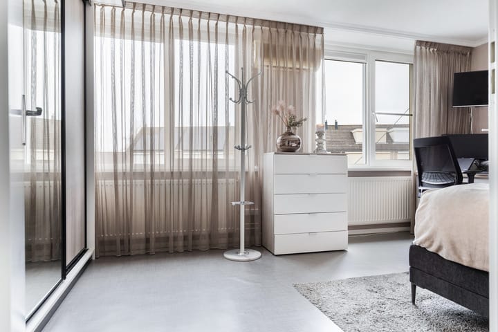 Photo 21 of Zilvergesp 9