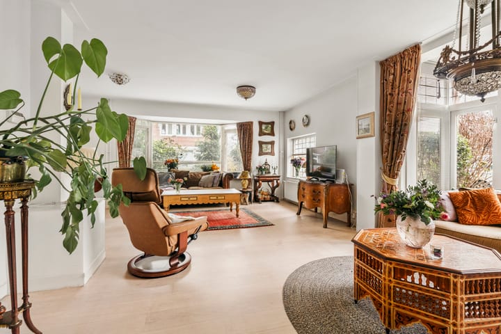 Foto 4 van Graaf Aelbrechtlaan 84