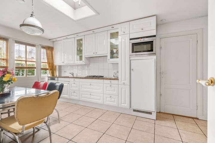 Foto 11 van Graaf Aelbrechtlaan 84