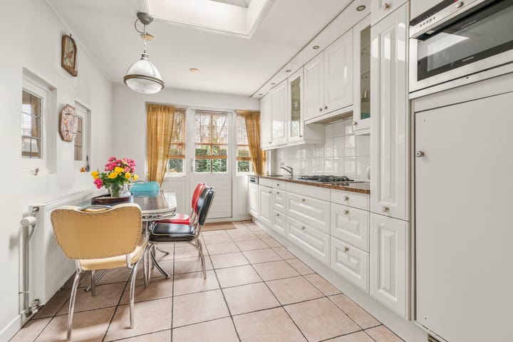 Foto 12 van Graaf Aelbrechtlaan 84