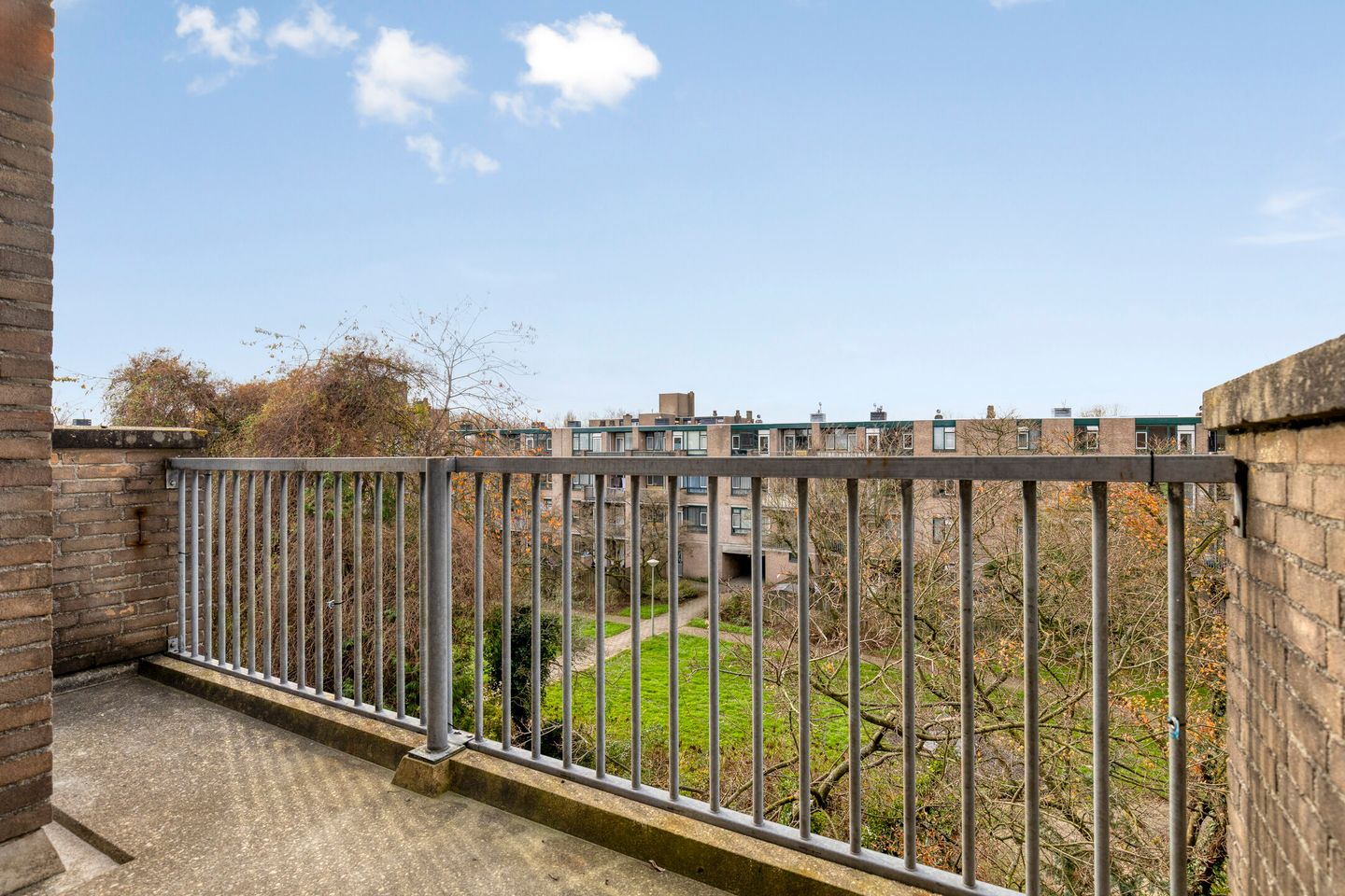 Photo 10 of Peursumstraat 32