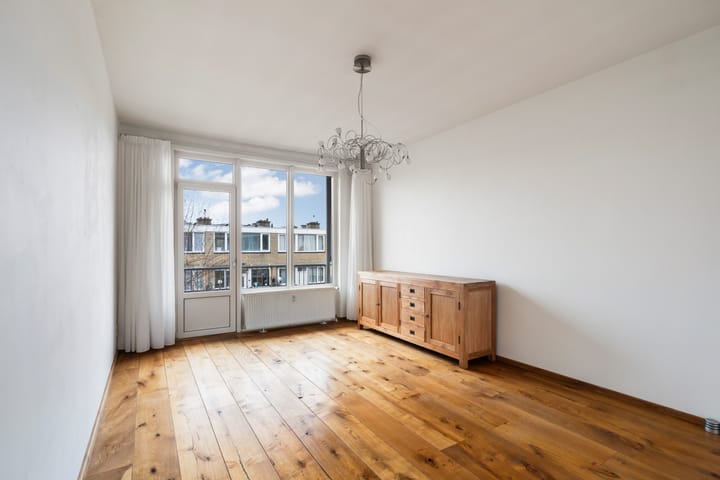 Foto 15 van Breitnerlaan 297