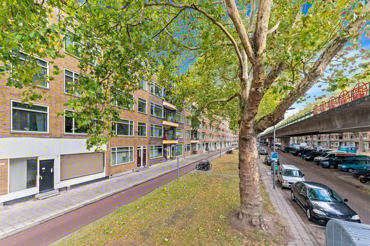 Photo 2 of Mijnsherenlaan 121-A02