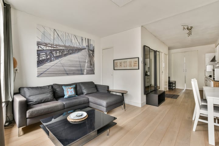 Foto 5 van Tweede Van der Helststraat 10-2