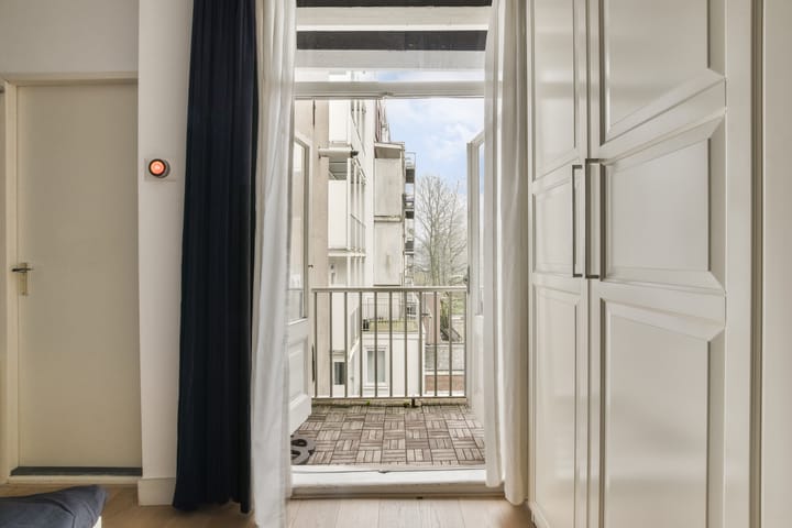 Foto 14 van Tweede Van der Helststraat 10-2