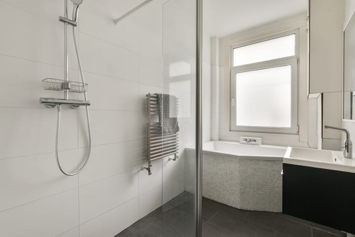 Foto 15 van Tweede Van der Helststraat 10-2