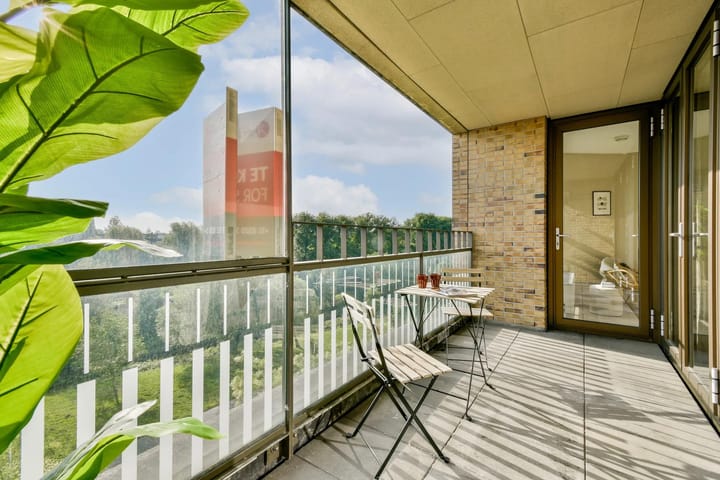 Foto 10 van Titus van Rijnstraat 151