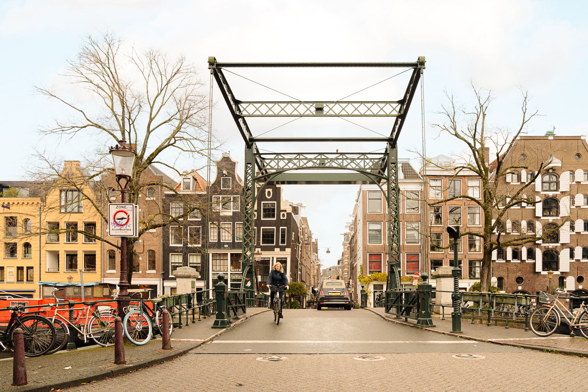 Foto 24 van Willemsstraat 14-B