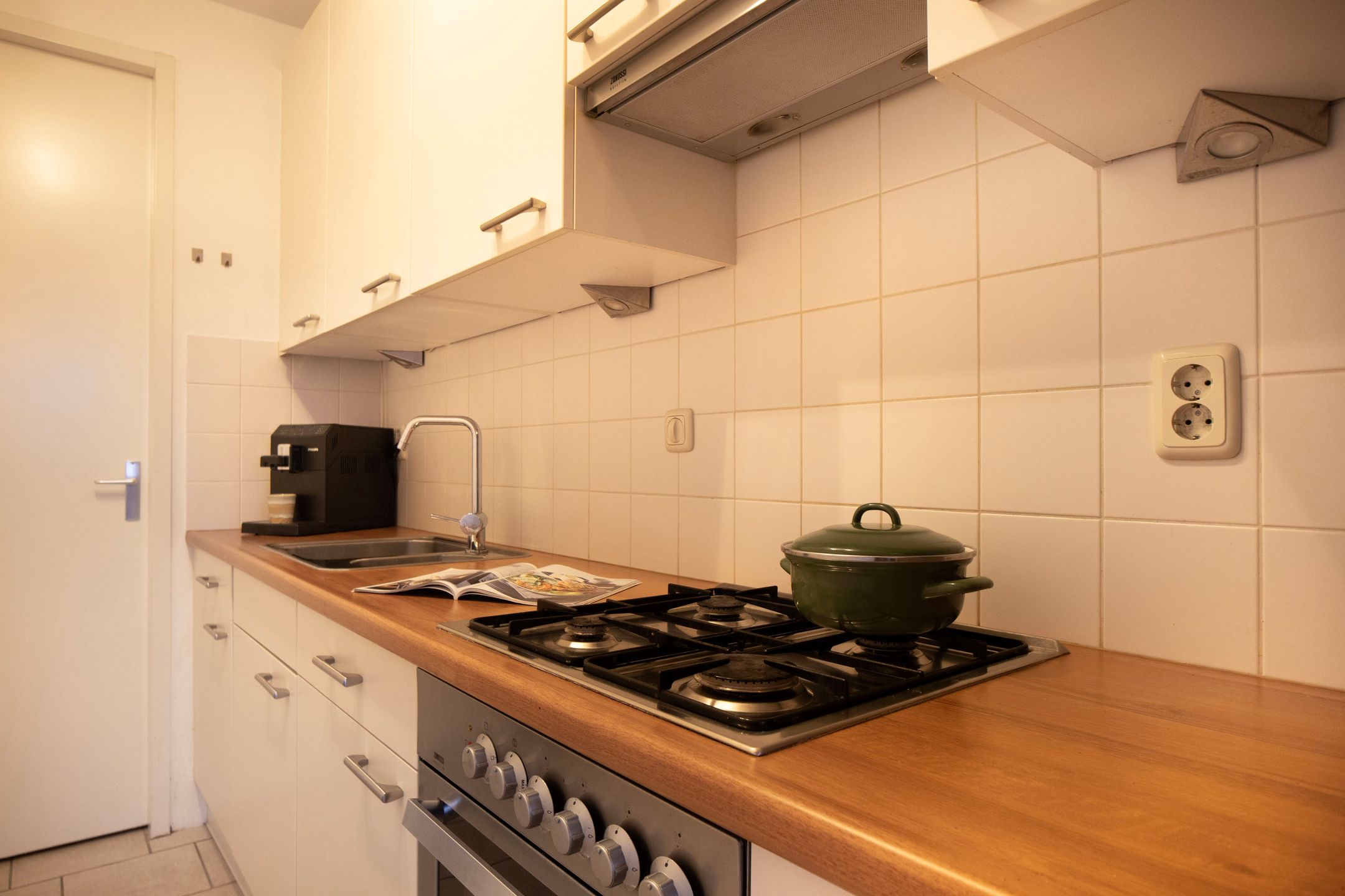 Foto 15 van Kruidenplein 82