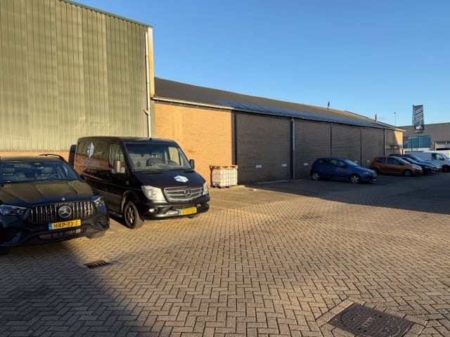 Bekijk foto 4 van Wijkermeerweg 42-E