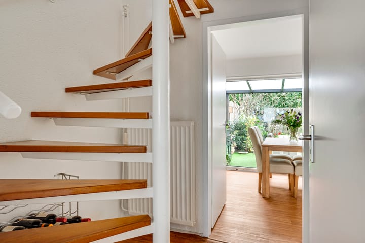 Photo 11 of Ophovenstraat 30