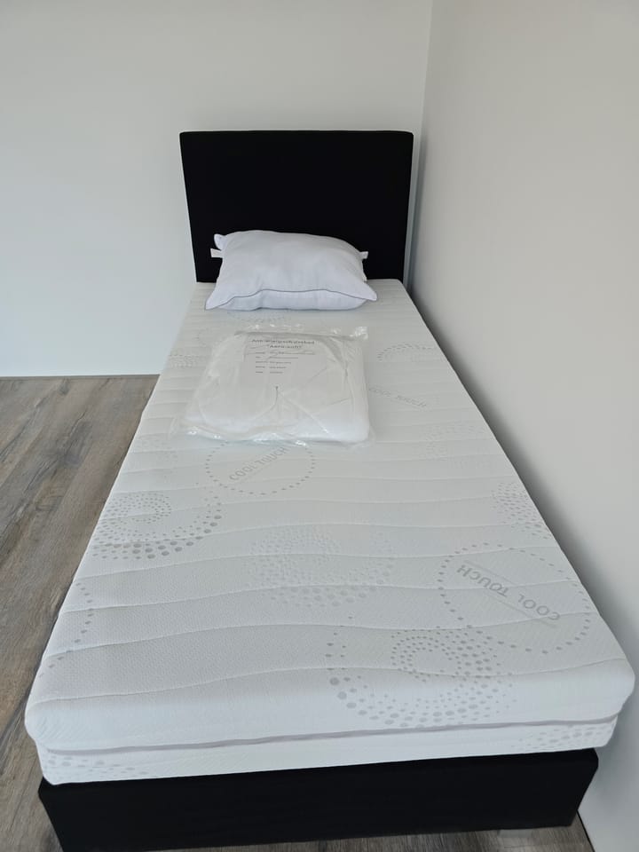 Photo 18 of Strevelsweg 122-A