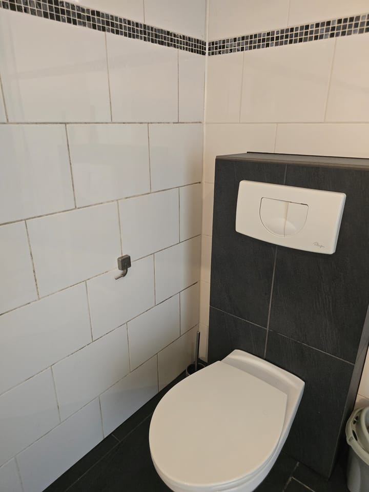 Photo 24 of Strevelsweg 122-A