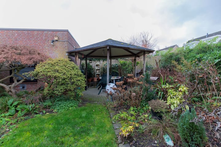 Foto 18 van Constantijn Hugostraat 9