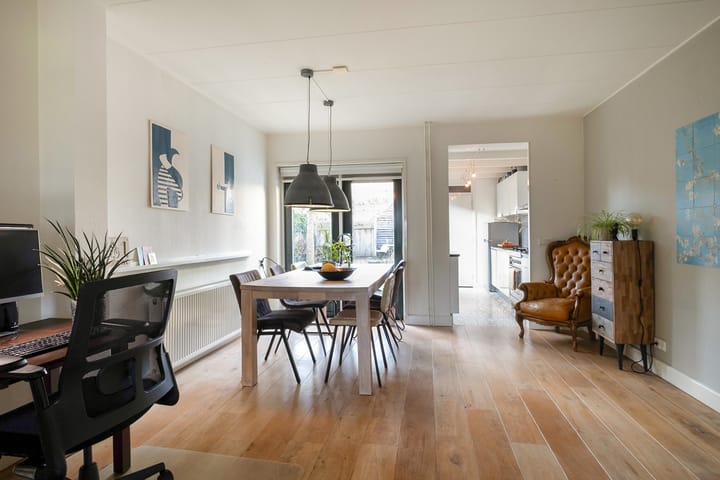 Photo 2 of Buitenweg 32