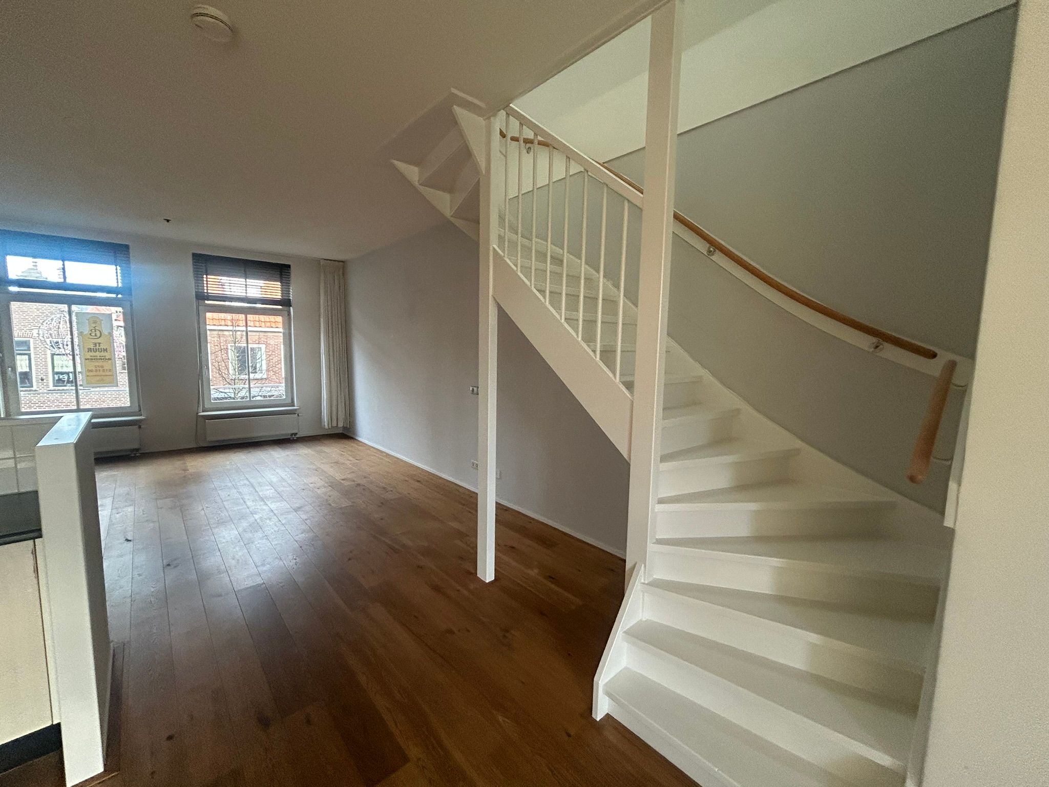 Photo 3 of Laat 229-A