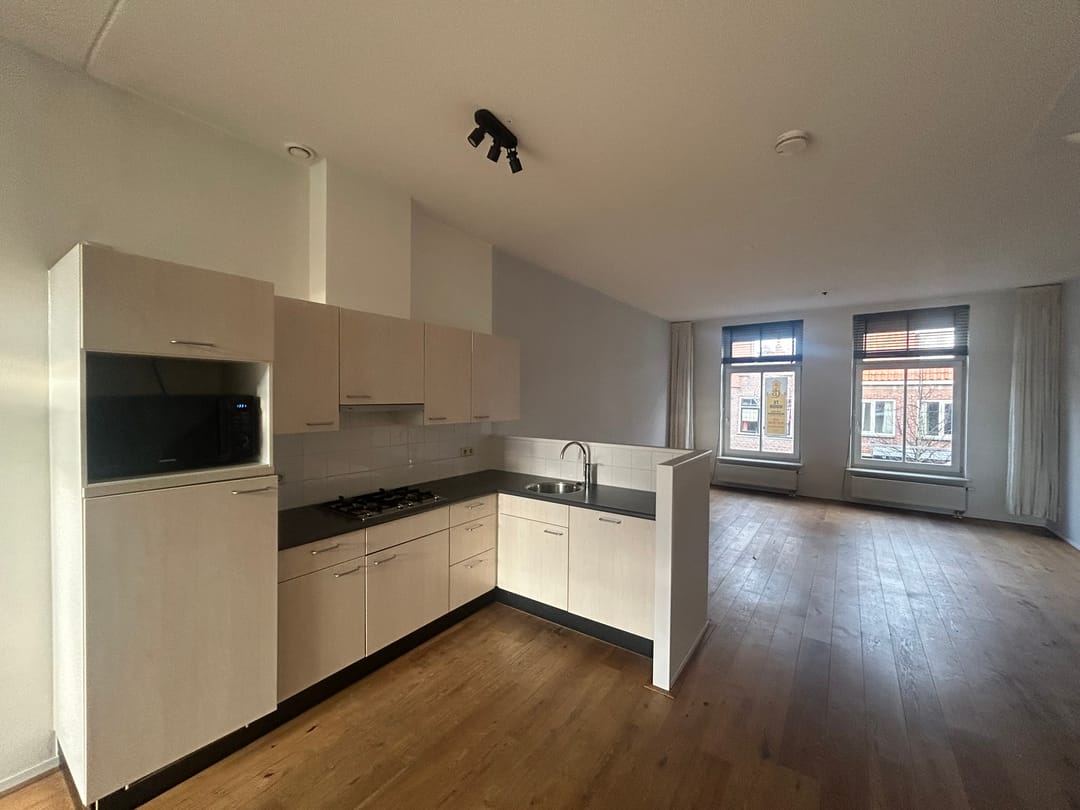 Photo 2 of Laat 229-A