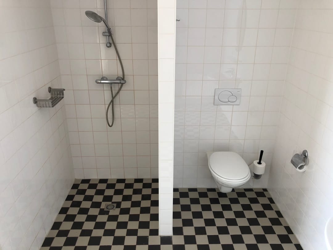 Photo 16 of Laat 229-A