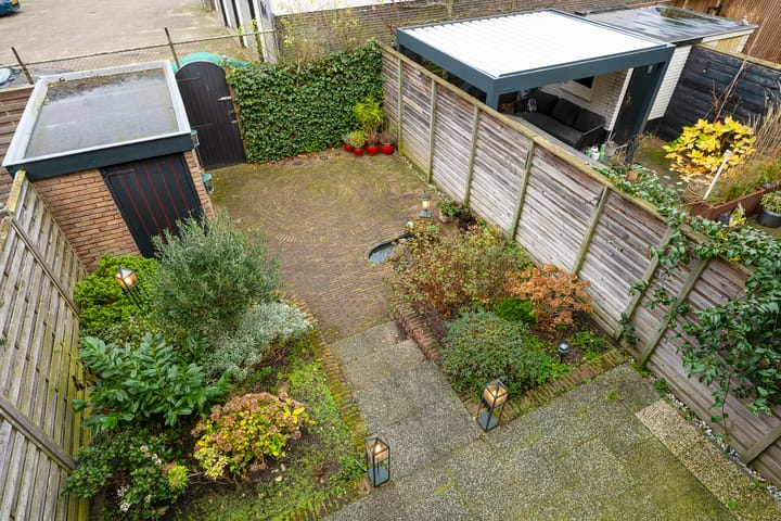 Foto 29 van Johan de Wittstraat 11