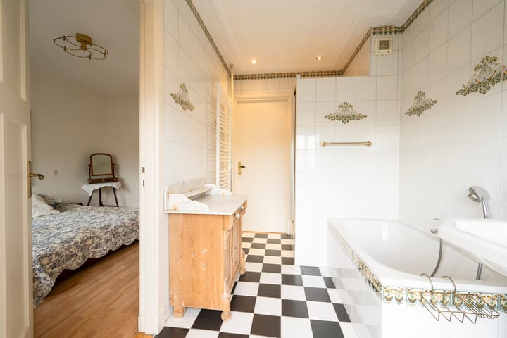 Foto 27 van Johan de Wittstraat 11