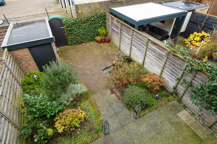 Foto 30 van Johan de Wittstraat 11