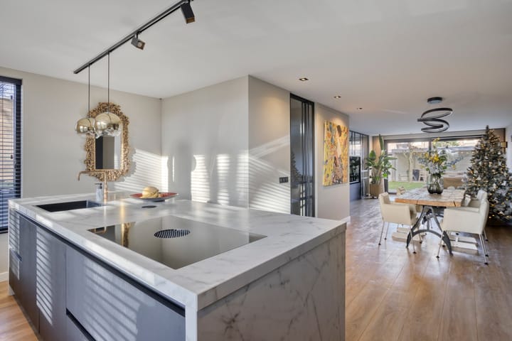 Foto 6 van Den Bleek 34