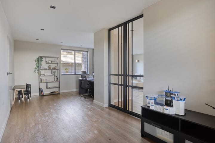 Foto 17 van Den Bleek 34