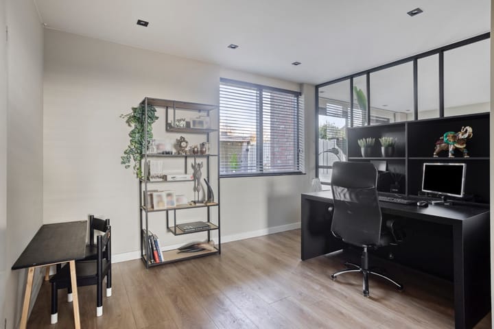 Foto 19 van Den Bleek 34