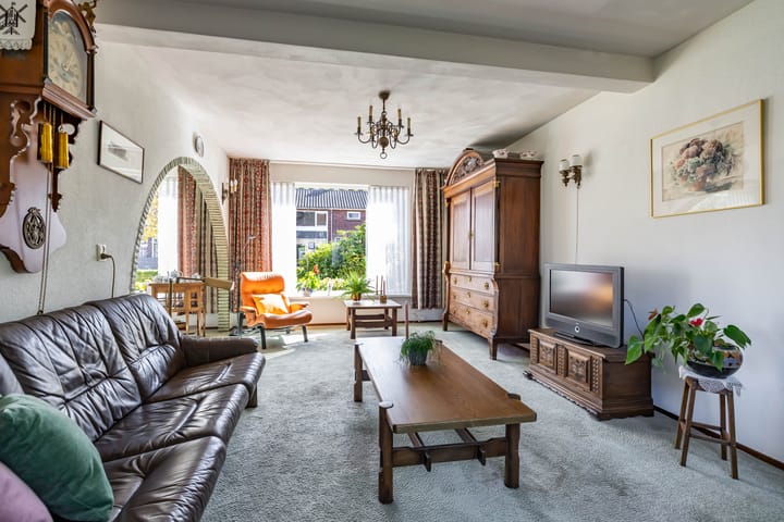 Foto 17 van Valeriaanstraat 1